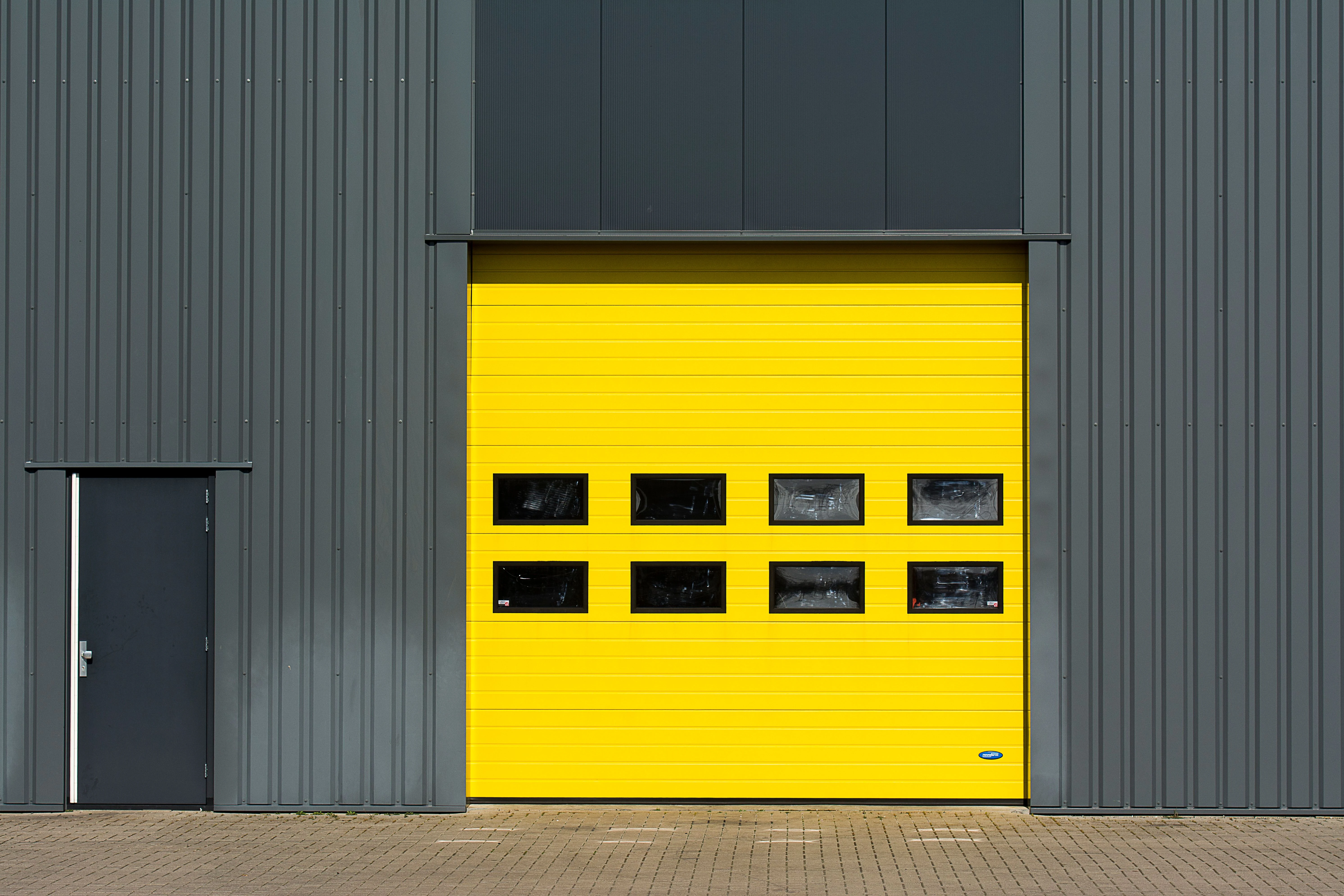 Residential garage door in Shreveport